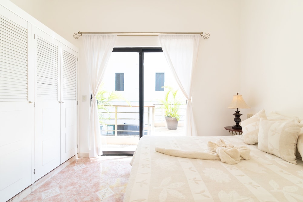 Condo Santuario by Playa Paradise
