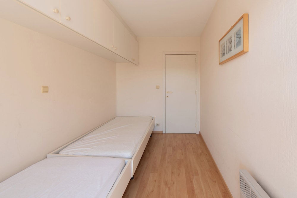 Apartment in Middelkerke With Sea Views