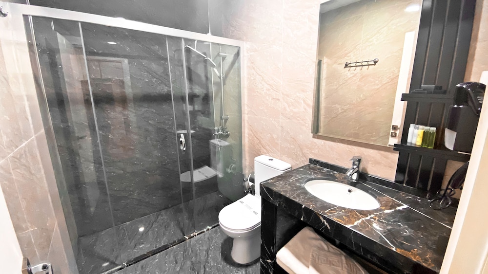 Luis Otel - Image 18