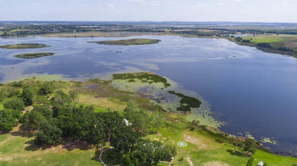 Orlando Vacations - Sumner Lake House 2 Bedrooms - Property Image 18