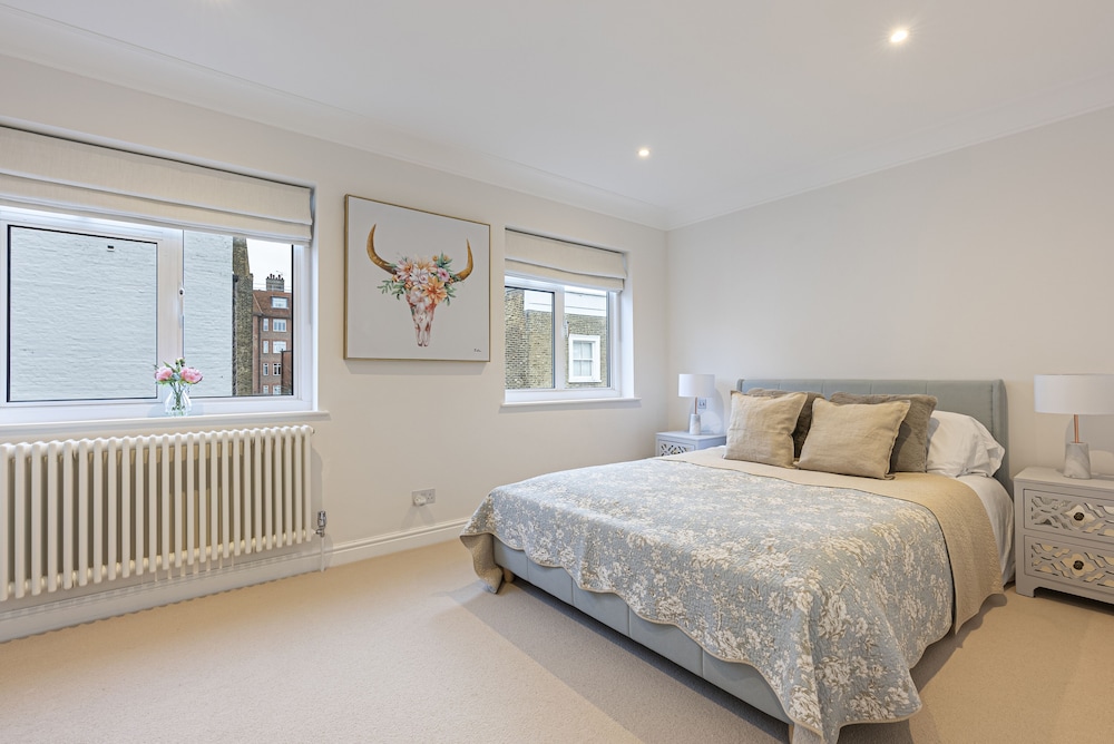 JOIVY Exclusive 3Br Home W/ Terrace In Chelsea