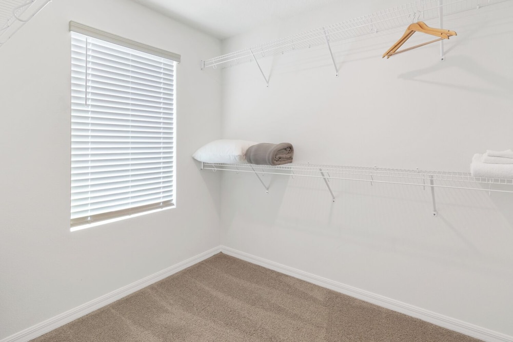 Orlando Adventure Awaits 4BR Townhouse