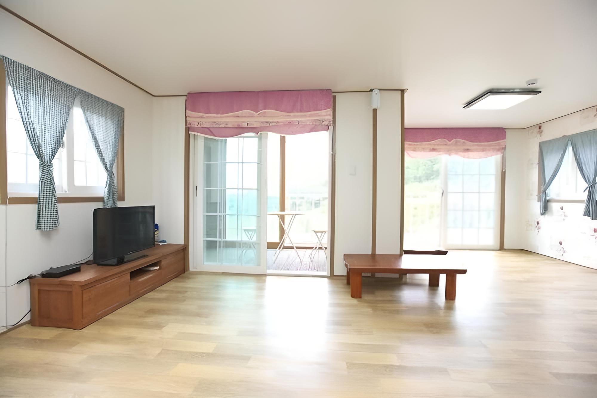 Hadong Sansuae Pension