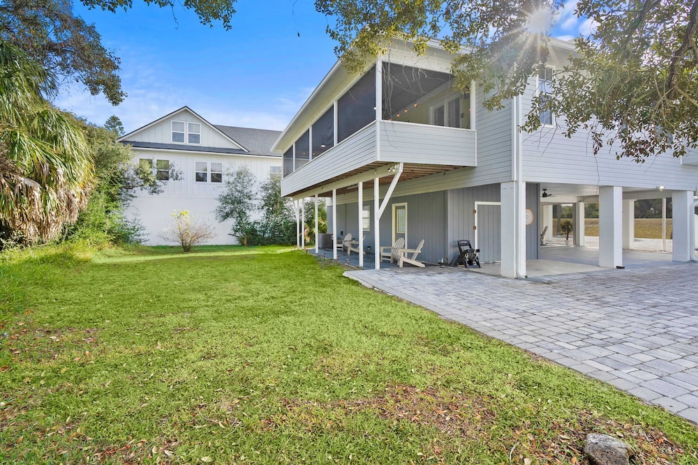 Serene Matanzas Beach House Half A Mile to Sand