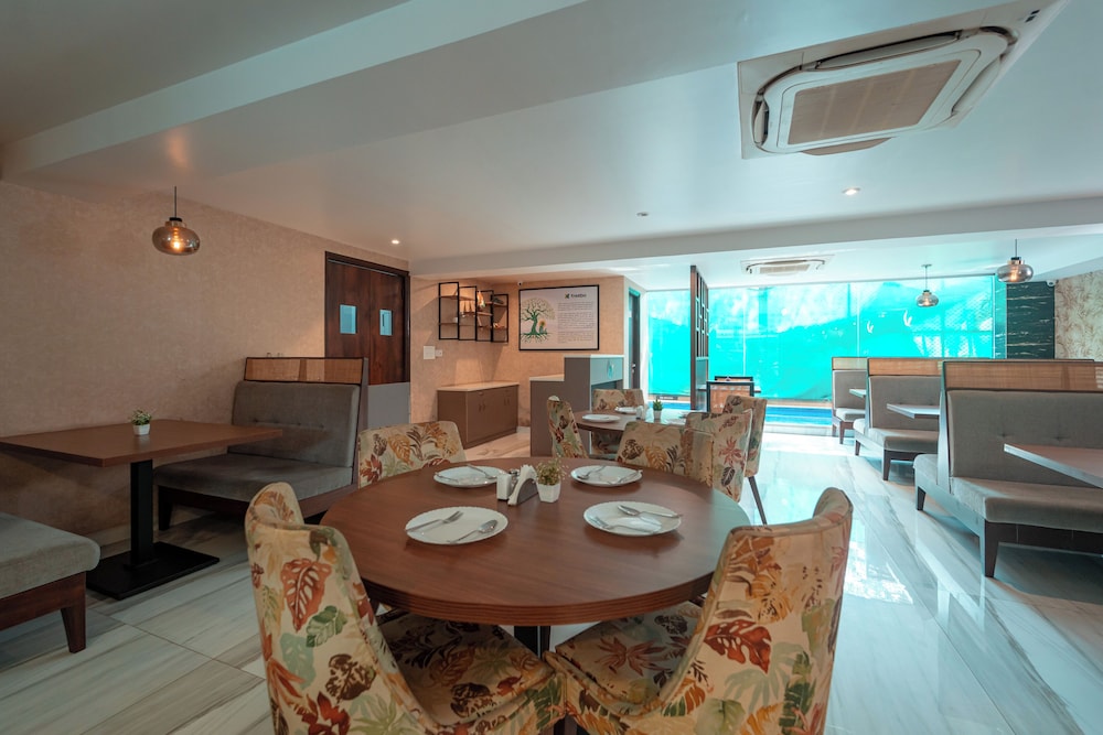 Treebo Premium Nova Candolim with Pool and spa
