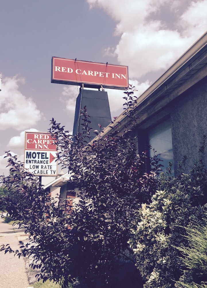 Red Carpet Inn