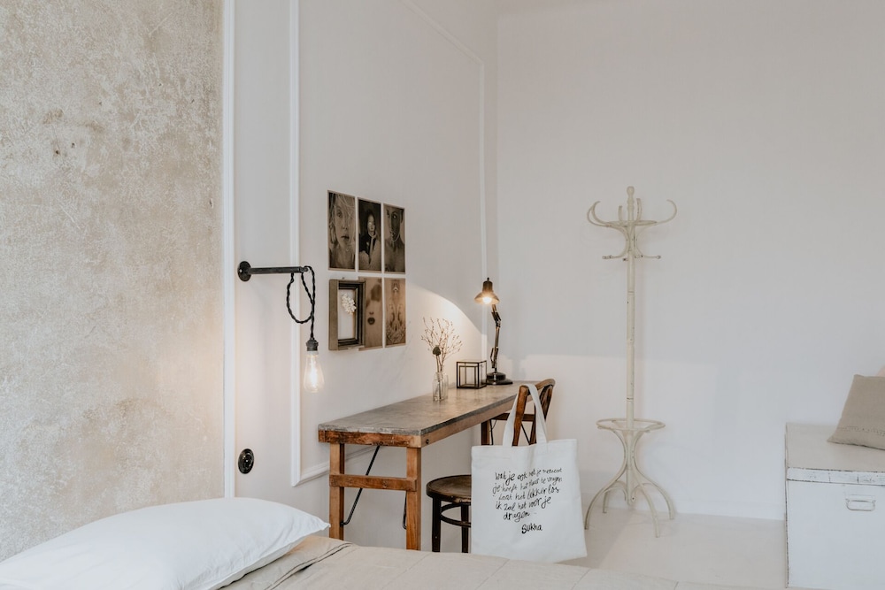 Warsaw Concierge Unique Design Studio view 4