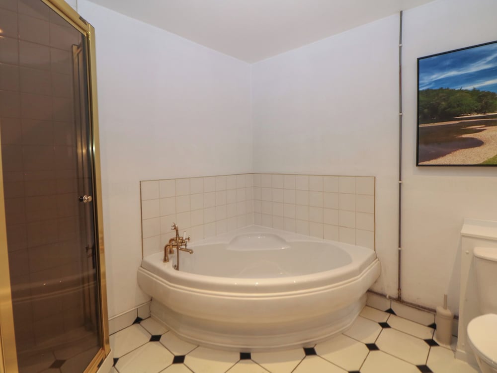 Whim Cottage