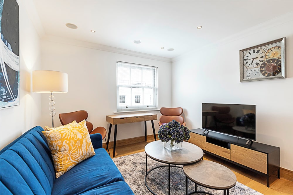 Elegant and Cosy Family Apartment in Marylebone