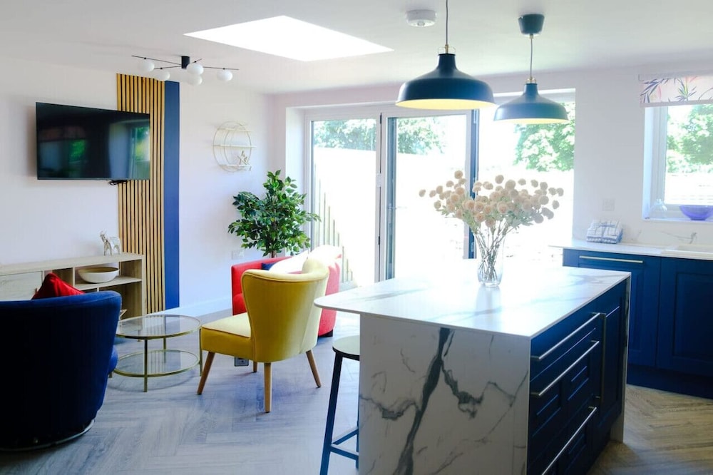 Wave Cottage Bristol
