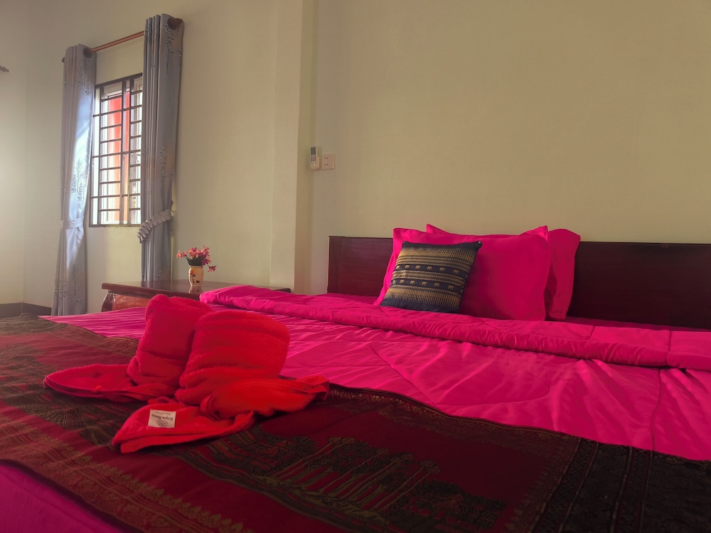 AHHA Bungalow Kampot