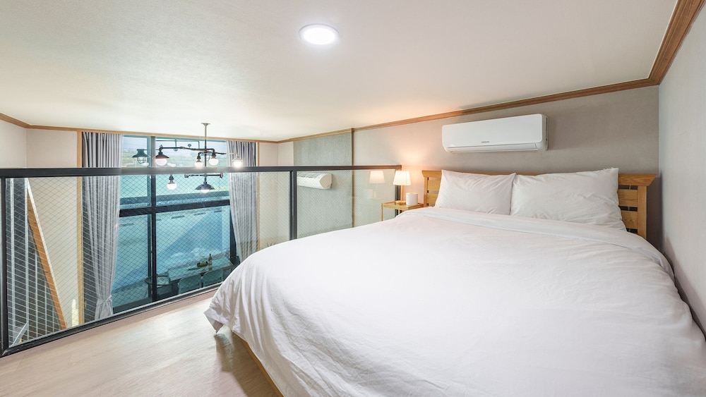 Yeosu Porrr Ocean View Pension