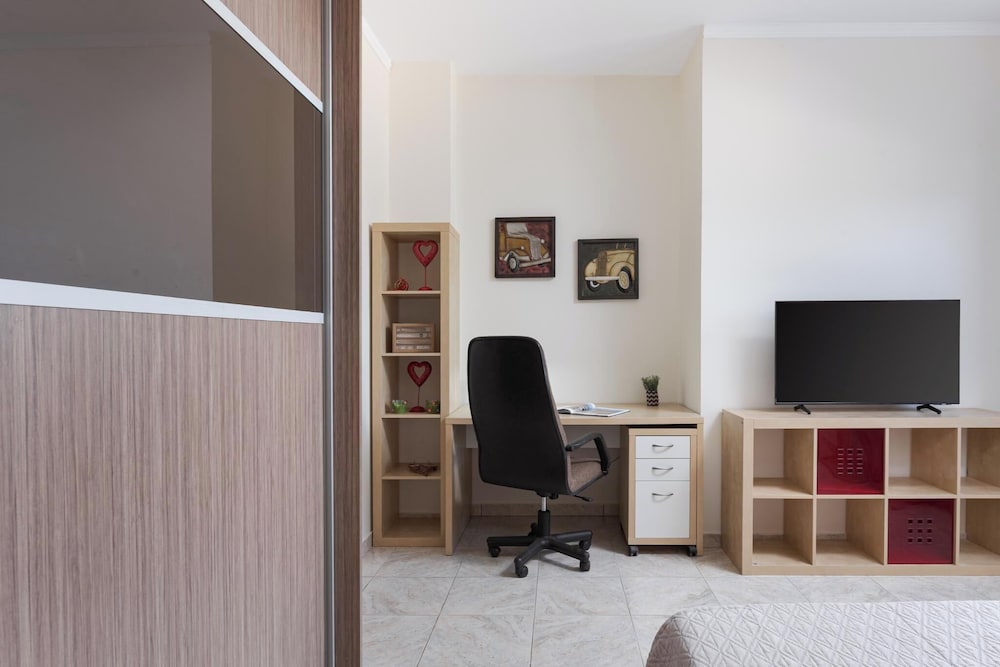 Ema's Guest House