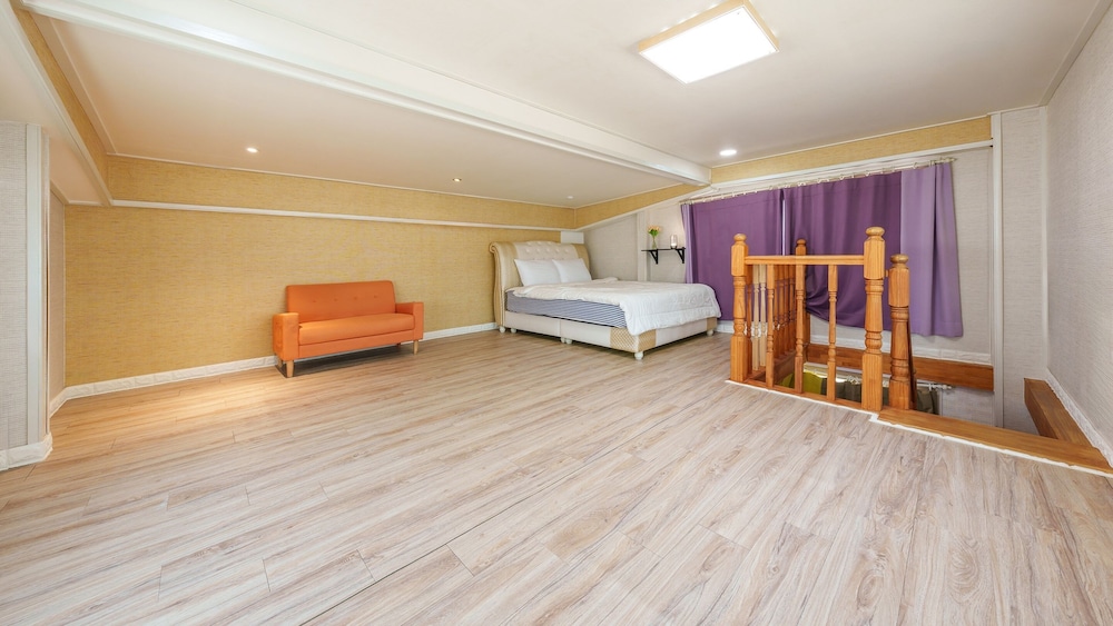 Gyeongju Ain Kids Pool Villa