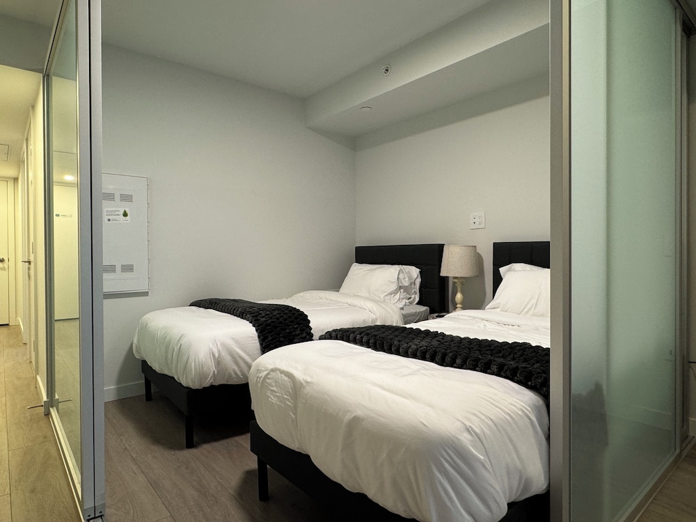 Silverstone Downtown Long-Term stay