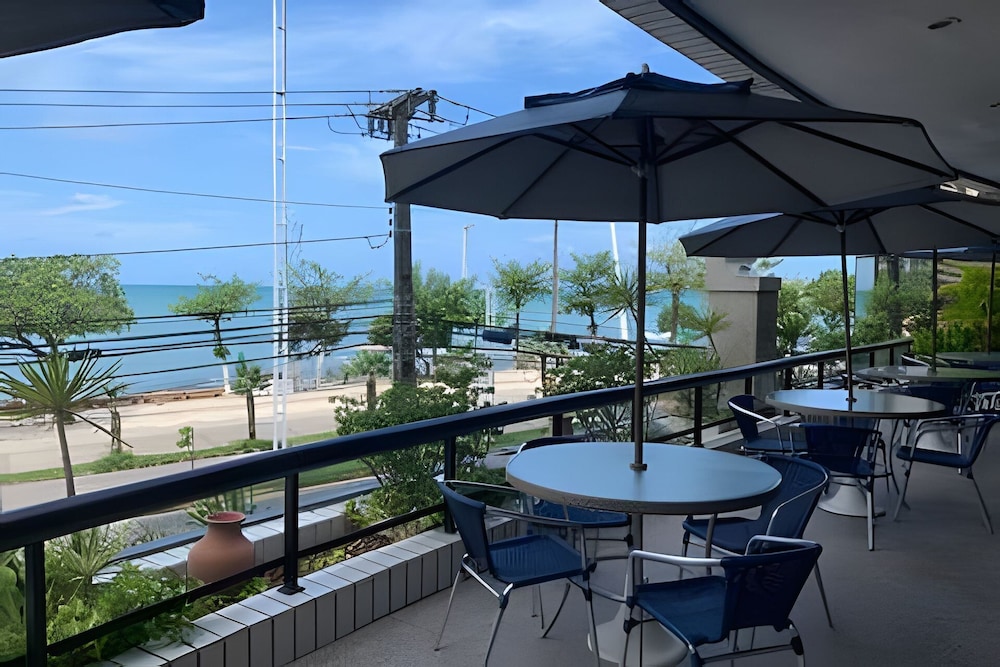 Hosts BR - Flat Frente Mar na Beira Mar