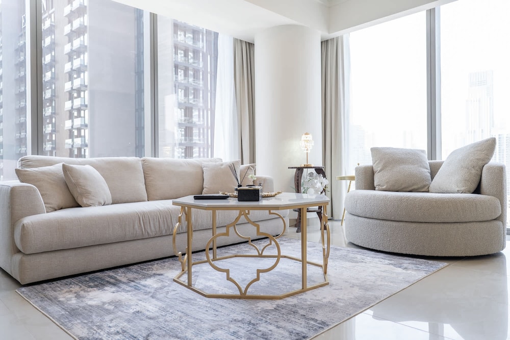 Gorgeous 1 Bedroom in Boulevard Point With City Views