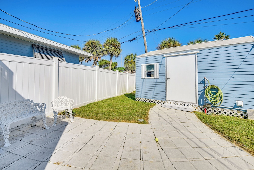 Walk to Ocean! Home w/ Large Yard in Ormond Beach