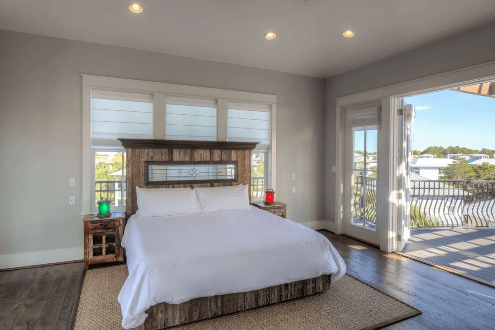 Totally Beachin by Avantstay Sleeps 18 Seacrest Beach