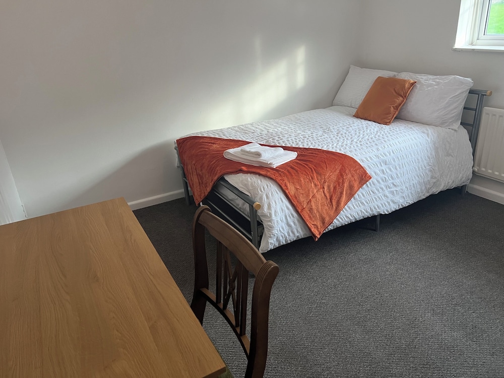 The Coral Guest House Winchester