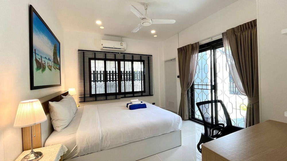 Baiyok Villas Near Kathu Waterfall