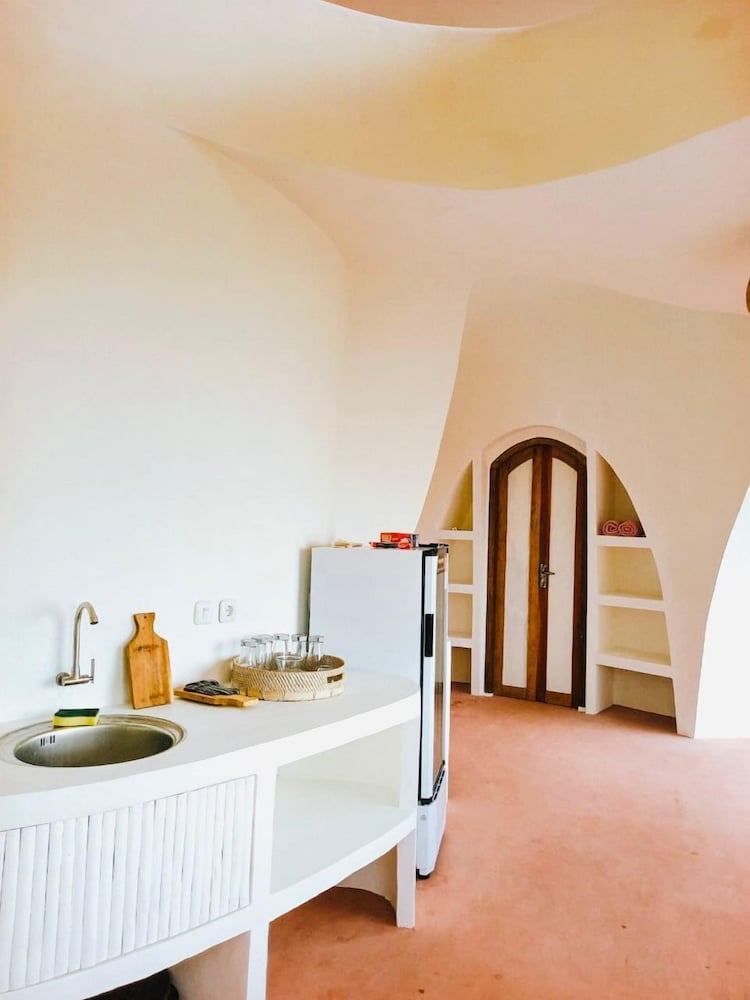 Mentigibay Dome Villa Lombok