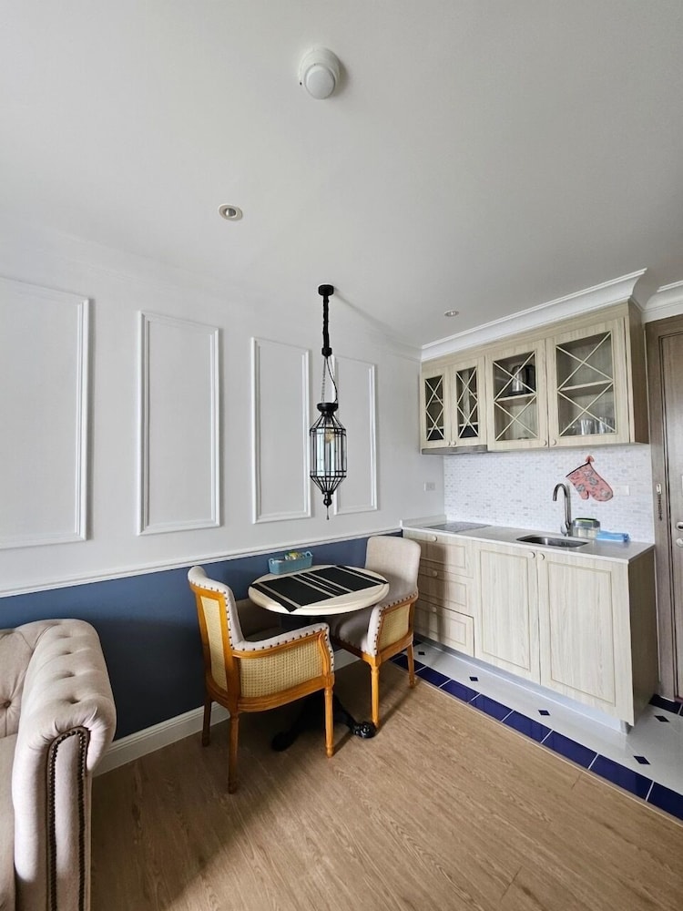 Residence Seven Sea Cote Na Chom Thian