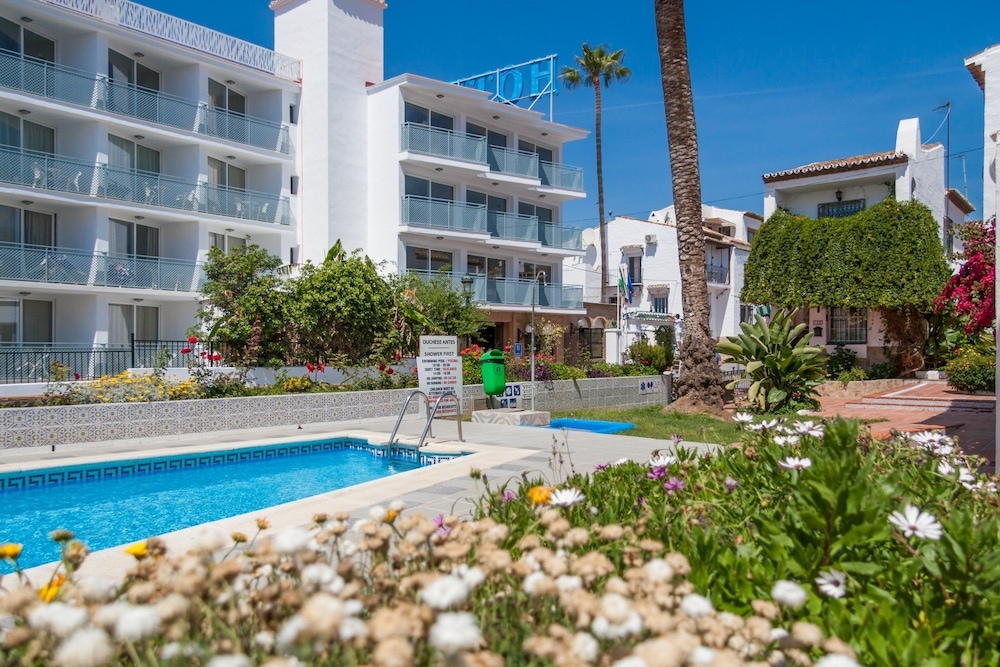 Aptos Pueblo Andaluz Nerja
