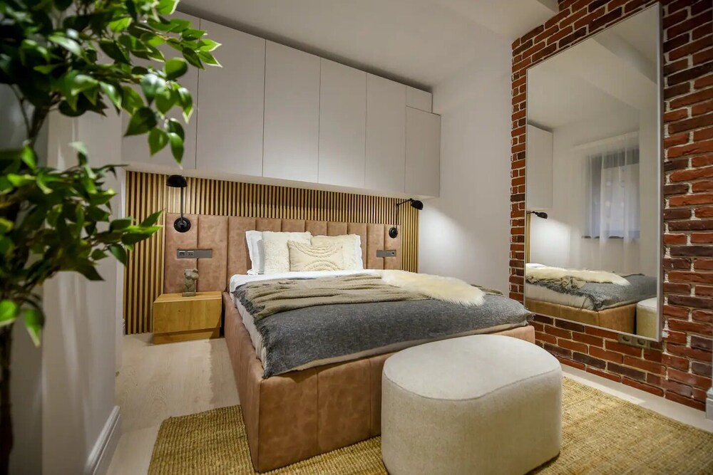Aiastay Bucharest River Apartments