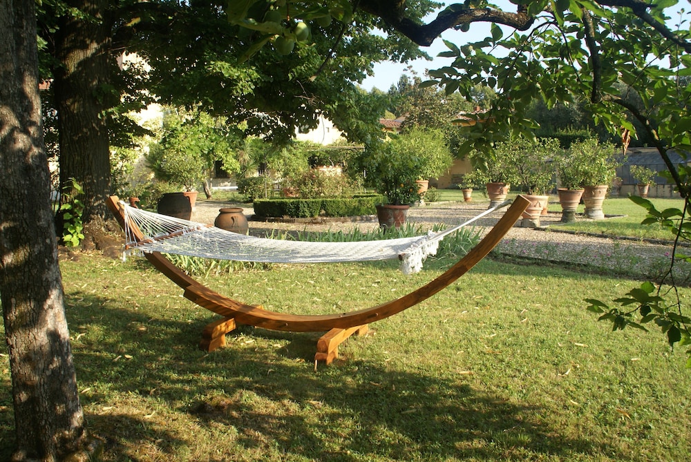 Ape Rosa Relais