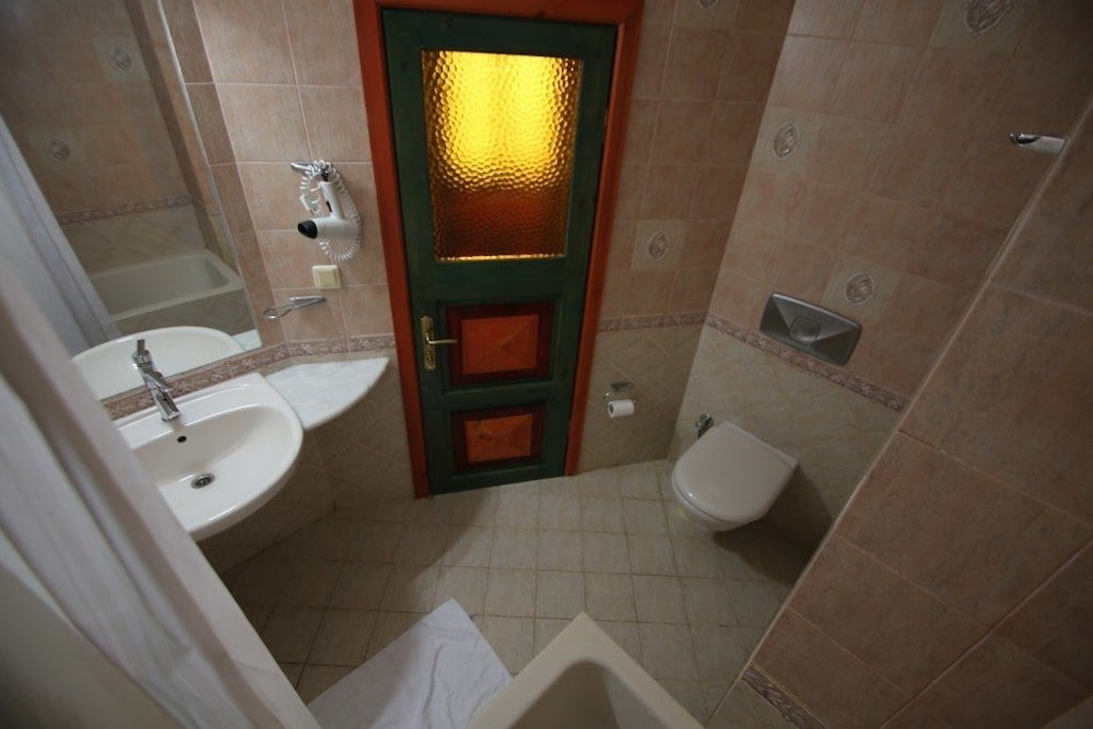 Photo 42