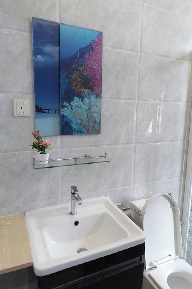 ABC Hostel at Alpha Bukit Serdang Seri Kembangan
