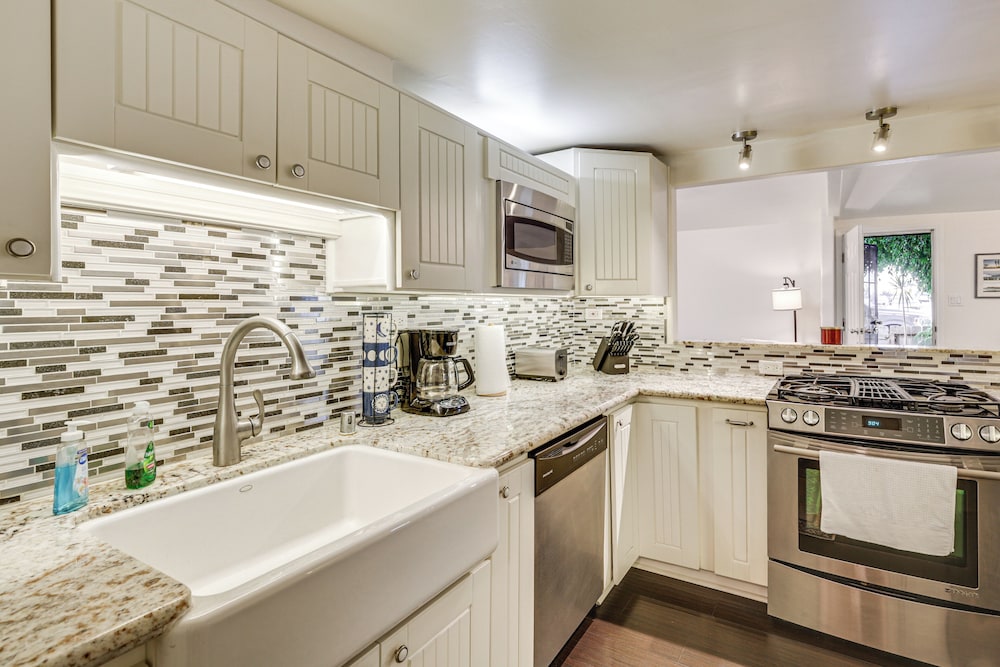 2 Mi to Ocean: Pet-friendly Imperial Beach Retreat