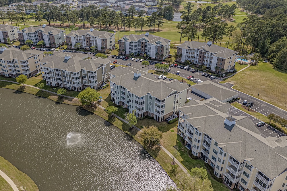Magnolia Pointe Luster Leaf 4869-302 3 Bedroom Condo