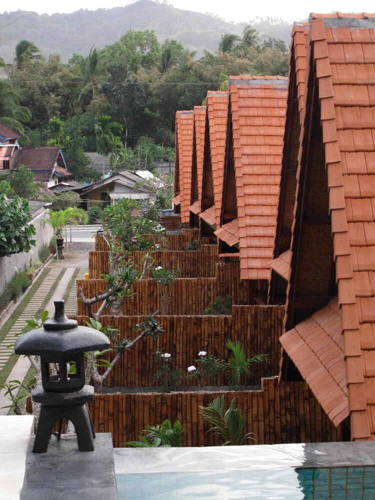 Yoki's Bungalows