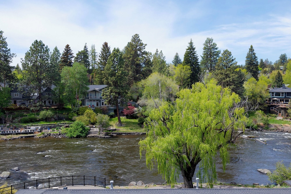 At the River - Beautiful Stay, Amazing River View