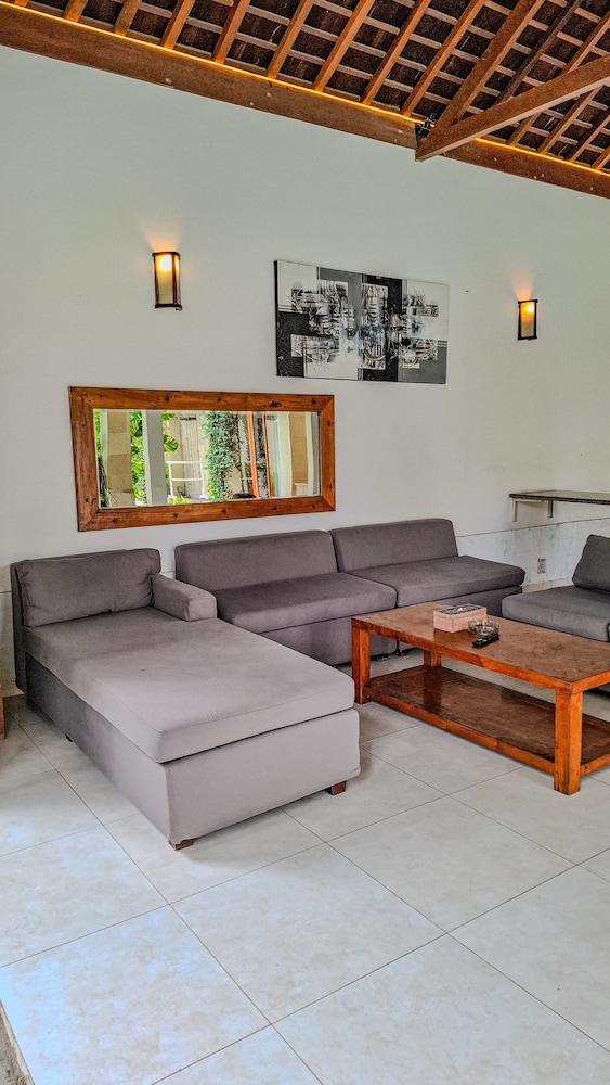 Gili Luxury Villa