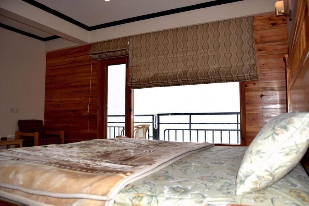 Hilla Apartments Nathia Gali view 5