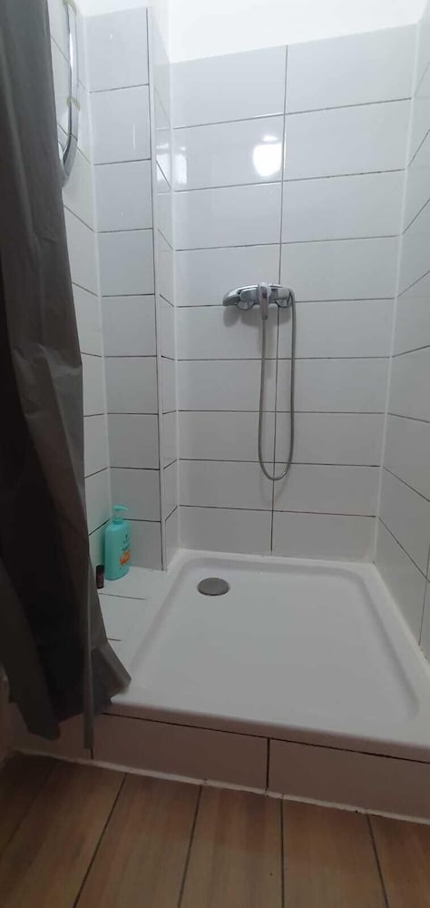 Group Stay 3 Apts Near Enkplatz