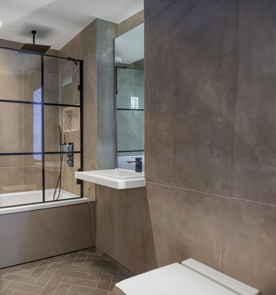 Charming 2 Bedrooms Apartment in London
