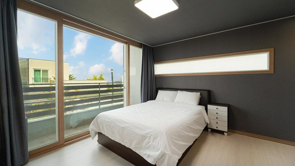 Jeju Private Aewol