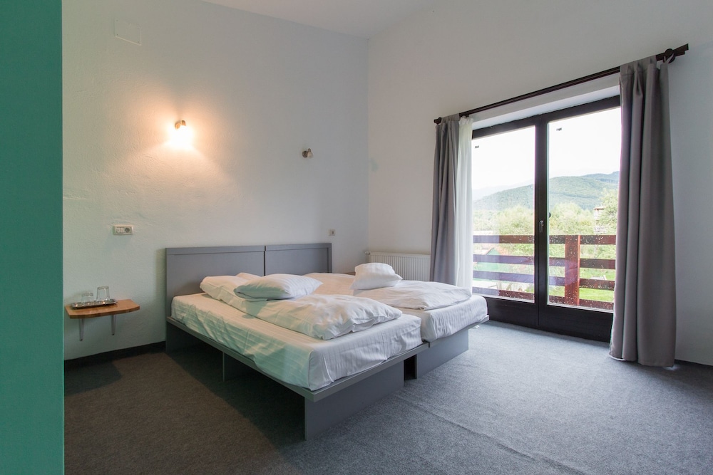 Ana Bed and Breakfast view 3