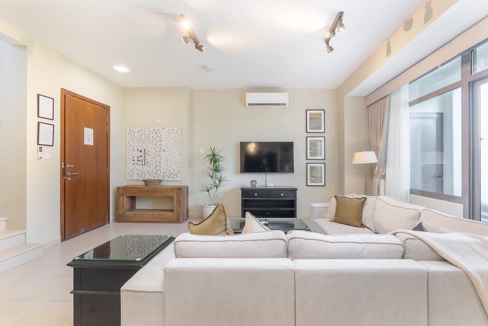 Elegant Villa Escape Perfect for Families