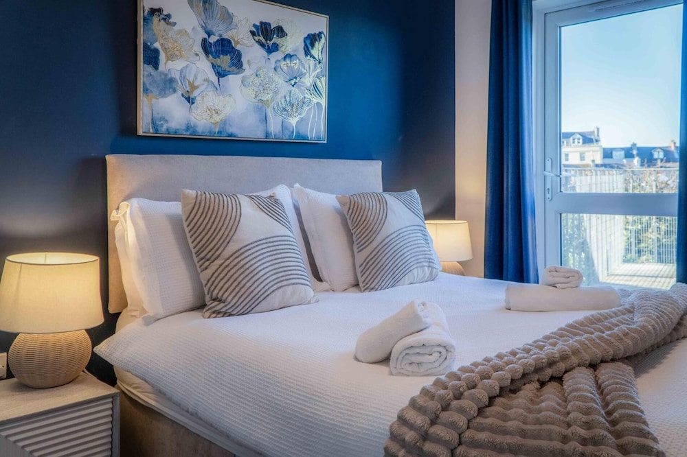 The Nook North Beach - 1 Bedroom Apartment - Tenby