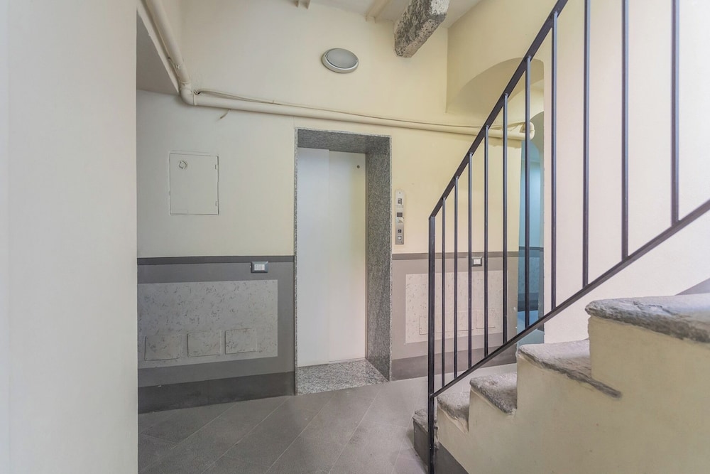 Modern & Stylish Apartment in Como City by Rent all Como