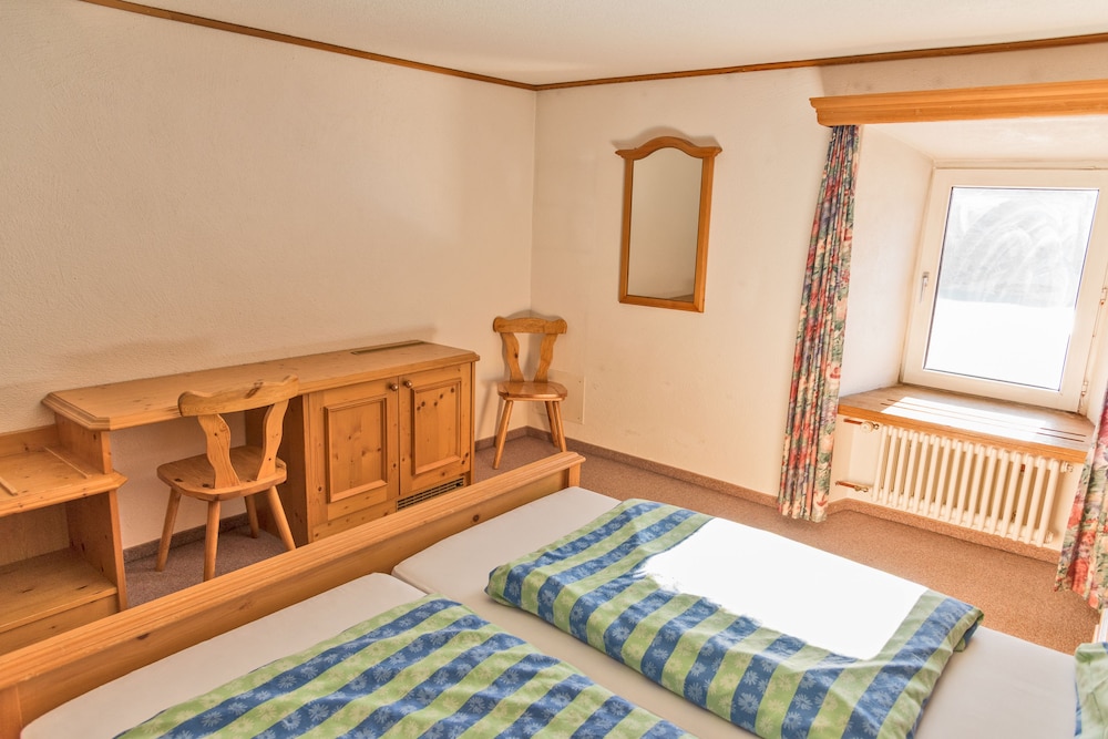 Hotel Bernina Hospiz - Hostel