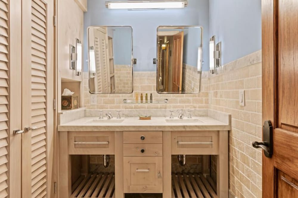 Trail's End Lodge - 4 Bedroom Residence w/ Spa #13 4 Condo