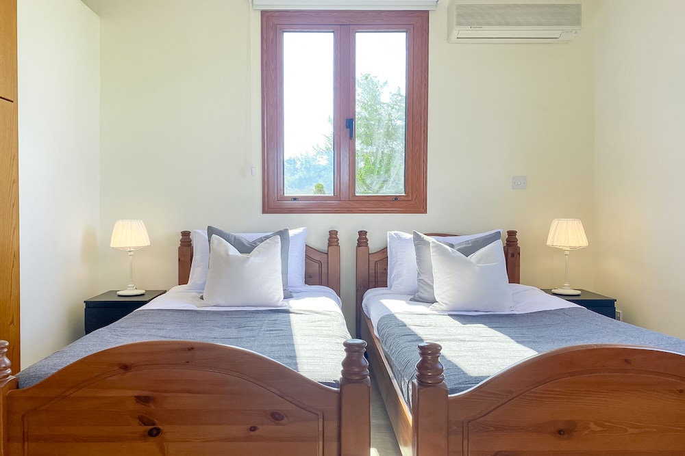 Phaedrus Living Serenity Villa Lysos