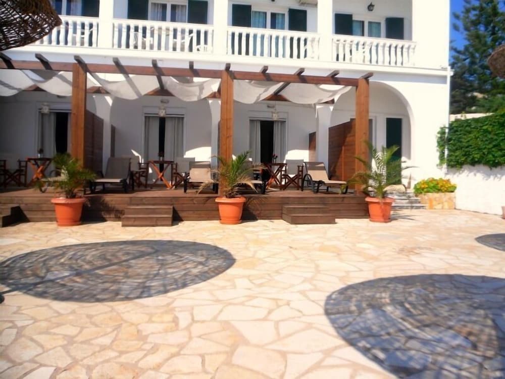 Galini beach studios photo 5