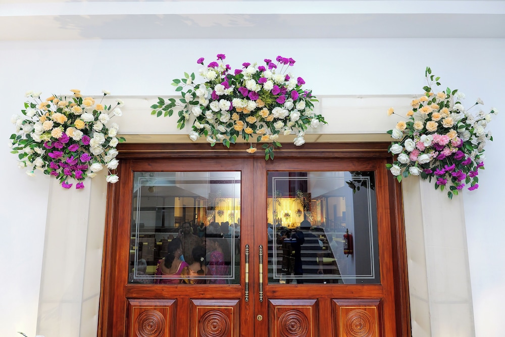 Shambhavi Hotel & Convention Centre